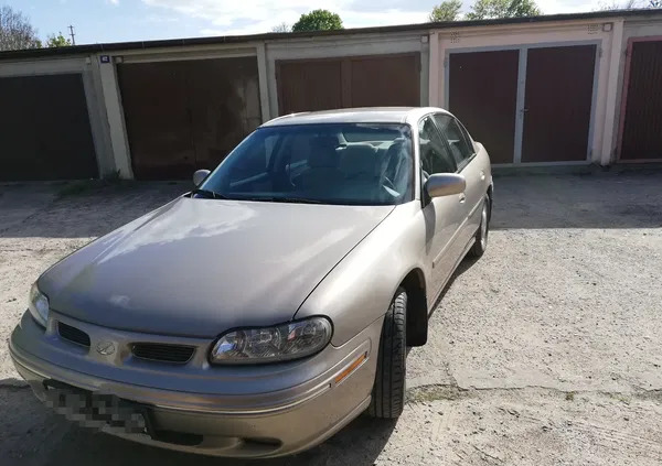 oldsmobile Oldsmobile Cutlass cena 32000 przebieg: 200000, rok produkcji 1997 z Szamotuły